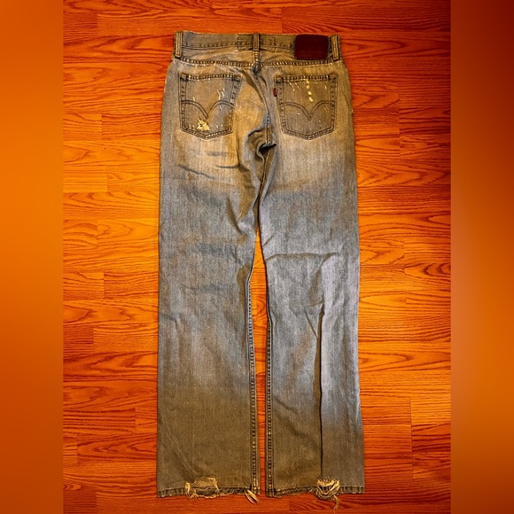 Levi’s 527 Low BootCut Jeans - Picture 2 of 4